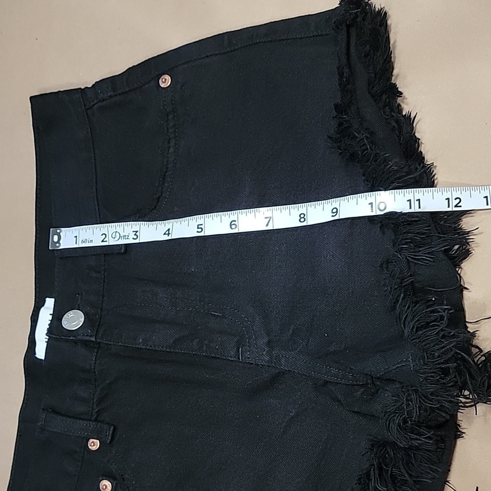 Pistola Size 26 Black Gigi Low Rise Cut Off Denim Frayed Hem Shorts, Like New - Picture 5 of 10